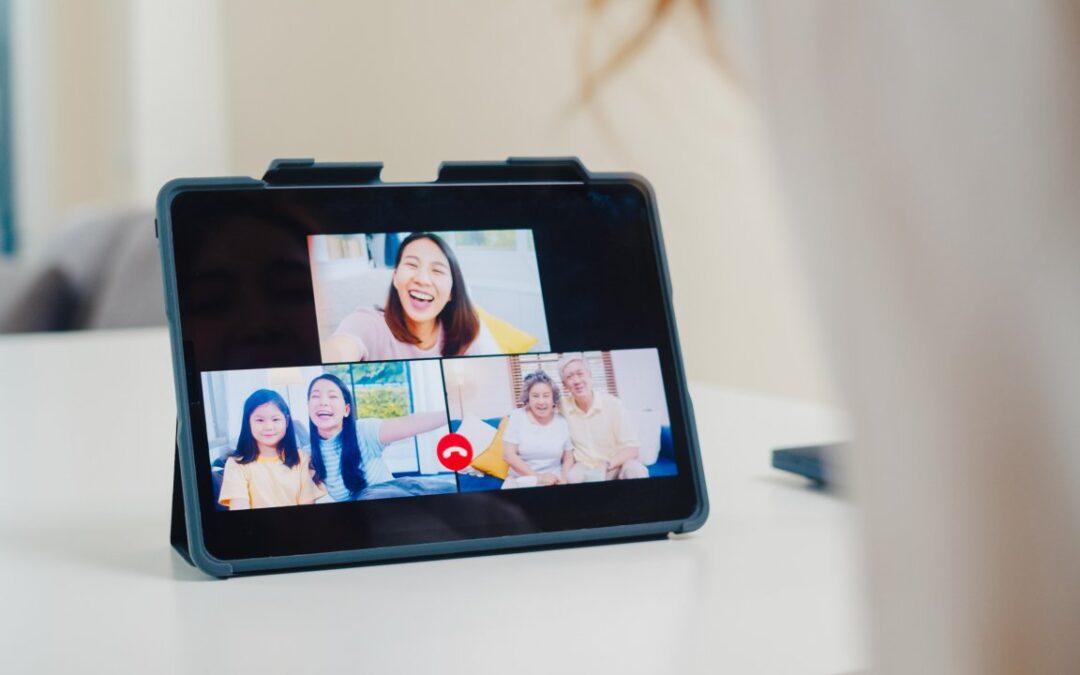 Tablet zamiast laptopa. Jak przygotować wygodne stanowisko do pracy?